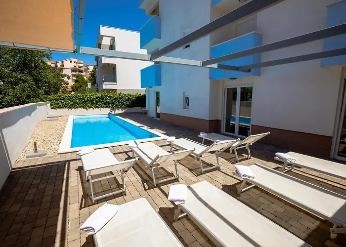 Stipe Pensionat 3*